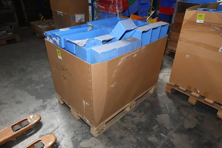 Konvolut Lagerboxen ohne Palette